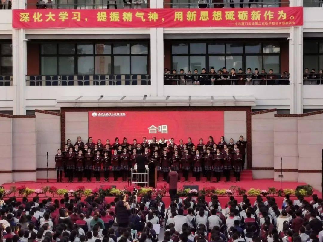 人生到底是该不甘平庸好还是平凡一些好？